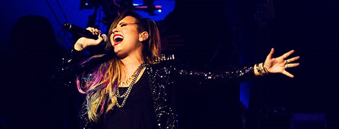 header demi ft olly